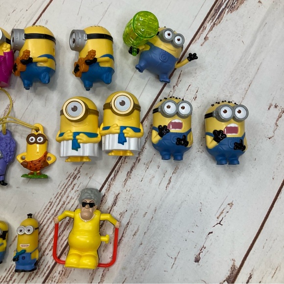 McDonald’s Minion Toy Collection - Picture 6 of 11